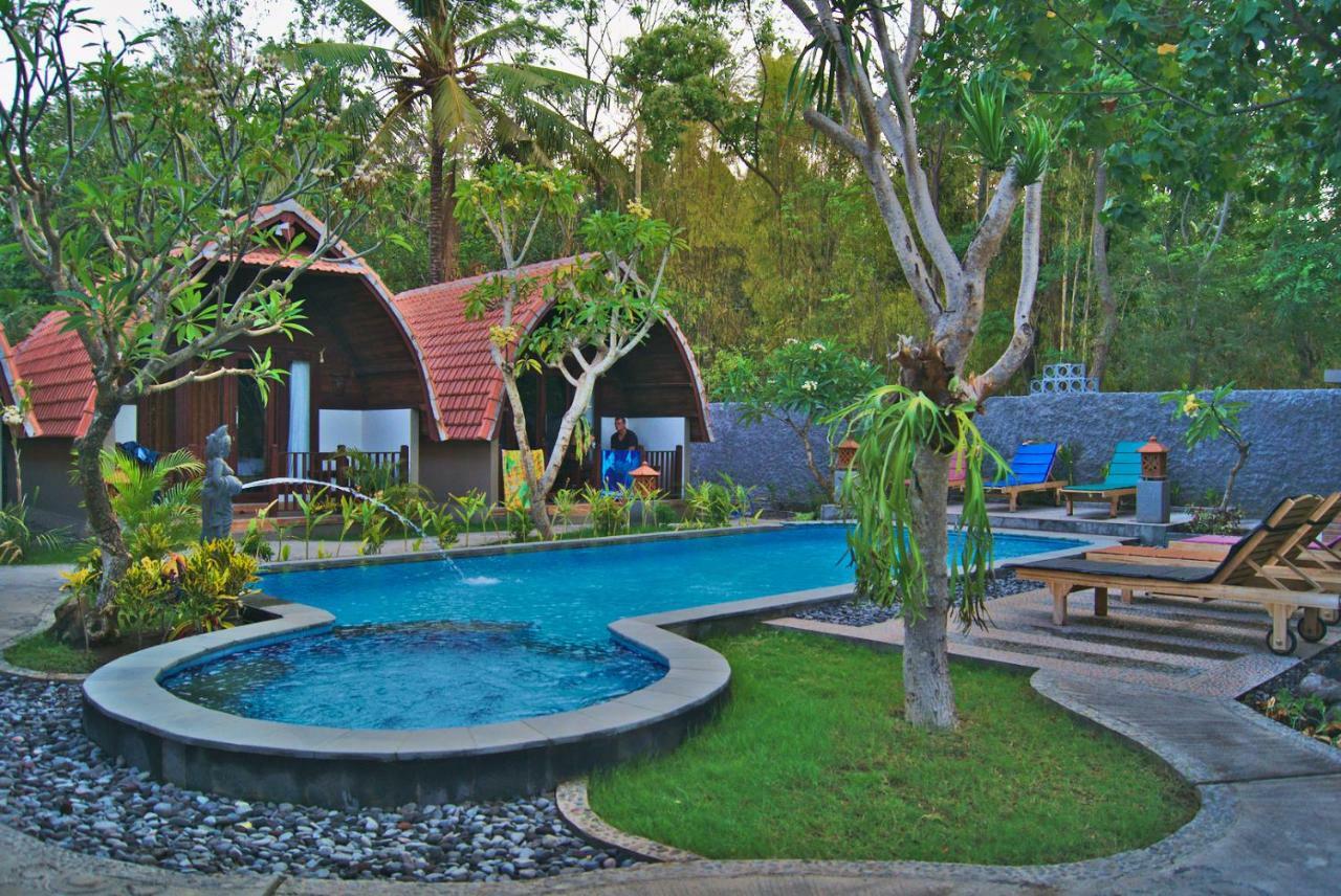 Ghamed Sari Hotel Exterior photo