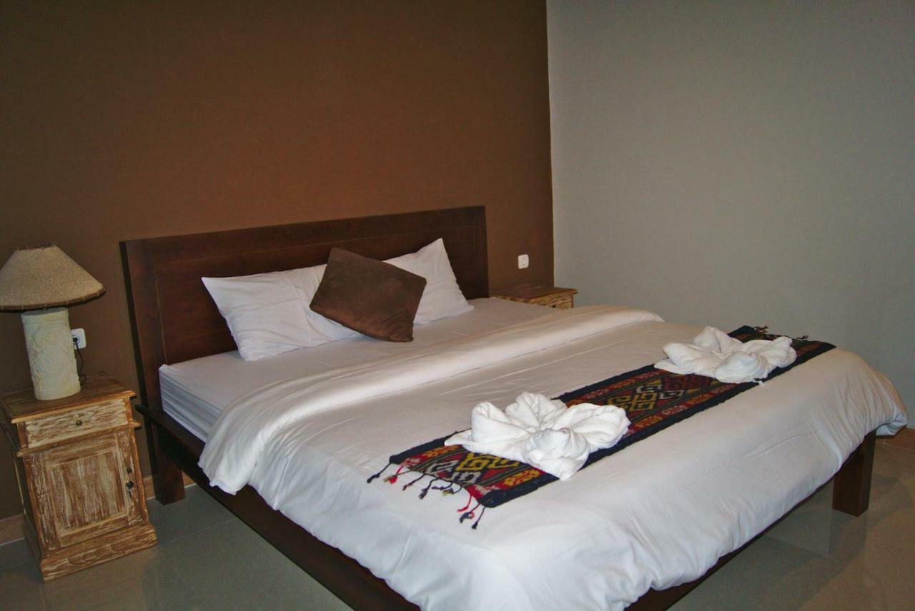 Ghamed Sari Hotel Exterior photo